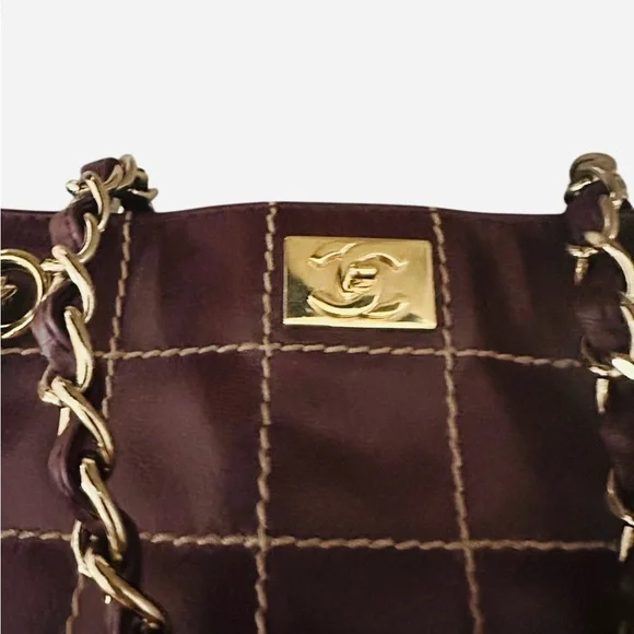 CHANEL Quilted Brown Leather Tote with Gold Chain Handles - Picture 8 of 16